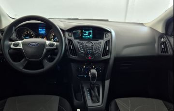 Ford Focus Fastback SE 2.0 PowerShift - Foto #9