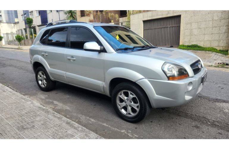 Hyundai Tucson 2.0 MPFi GLS 16V 143cv 2WD Flex 4p Automático - Foto #7