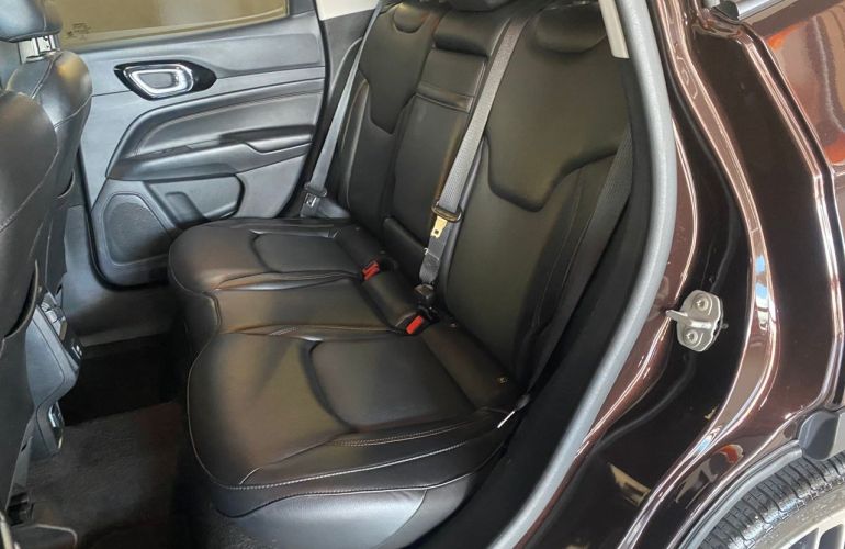 Jeep Compass 1.3 T270 Turbo Limited At6 - Foto #8