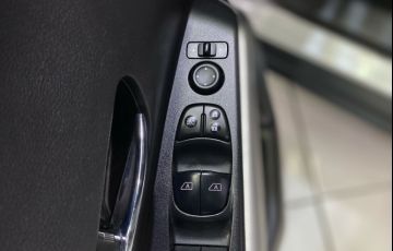 Nissan Kicks 1.6 16V Flexstart Sl - Foto #5