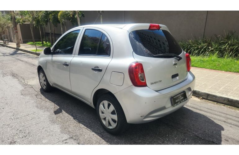 Nissan March 1.0 S 12v Flex 4p Manual - Foto #4