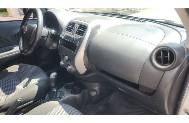 Nissan March 1.0 S 12v Flex 4p Manual - Foto #10
