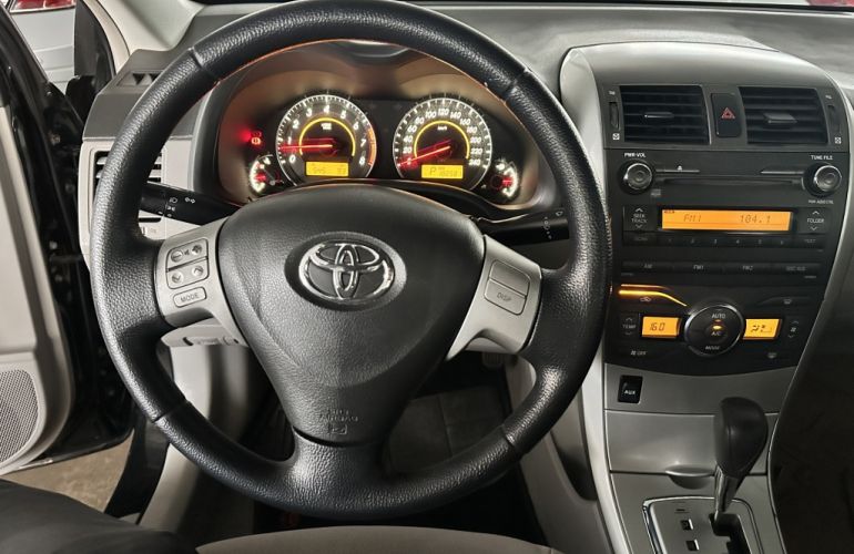 Toyota Corolla 2.0 GLi - Foto #5