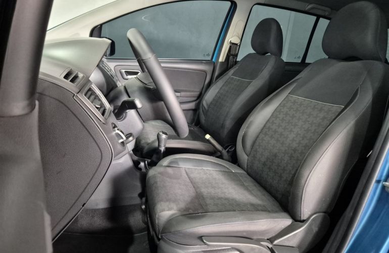 Volkswagen Fox 1.6 MSI Comfortline (Flex) - Foto #7