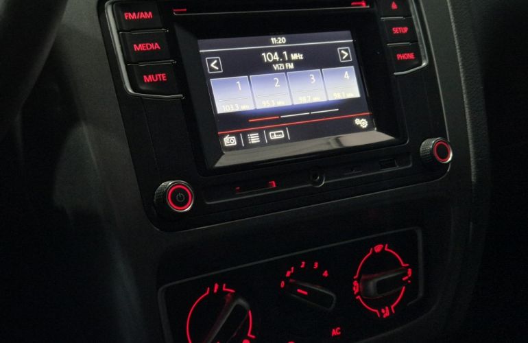 Volkswagen Fox 1.6 MSI Comfortline (Flex) - Foto #10
