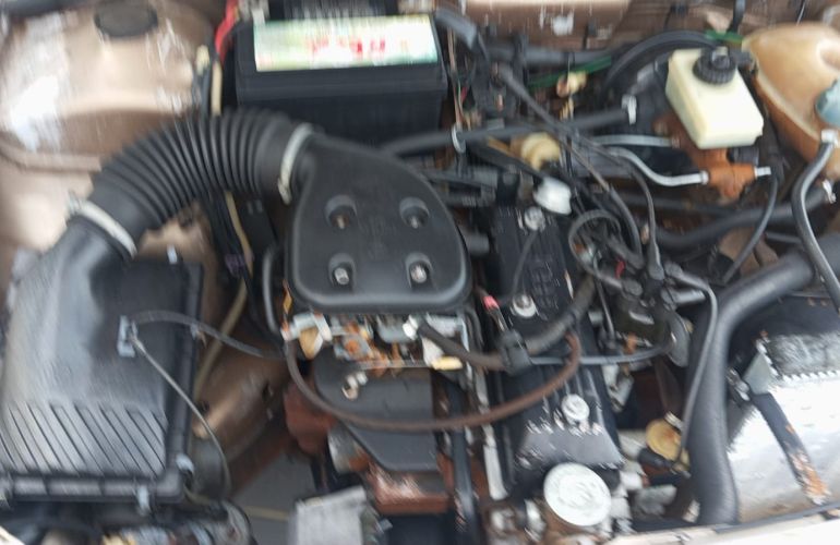 Volkswagen Gol CL 1.6 - Foto #4