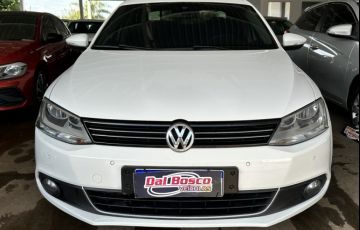 Volkswagen Jetta 2.0 TSI Highline DSG - Foto #2