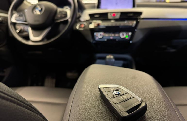 BMW X1 2.0 16V Turbo Active Sdrive20i 4p - Foto #9