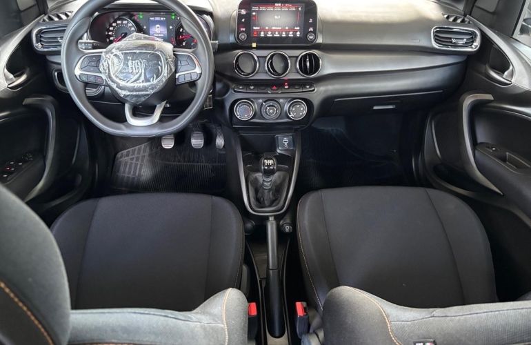 Fiat Argo 1.3 Firefly Trekking - Foto #10