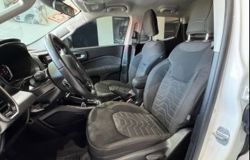 Fiat Toro 2.0 16V Turbo Volcano 4WD At9 - Foto #6