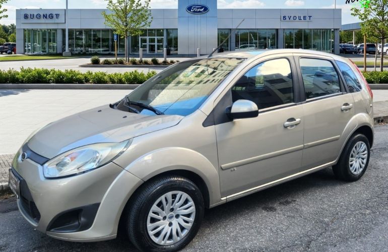 Ford Fiesta 1.6 Rocam Hatch 8V Flex 4p Manual - Foto #1