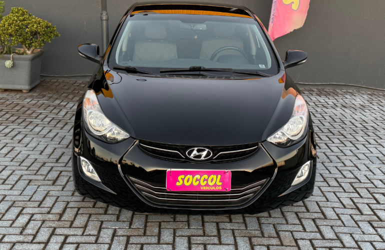 Hyundai Elantra Sedan 1.8 GLS - Foto #2