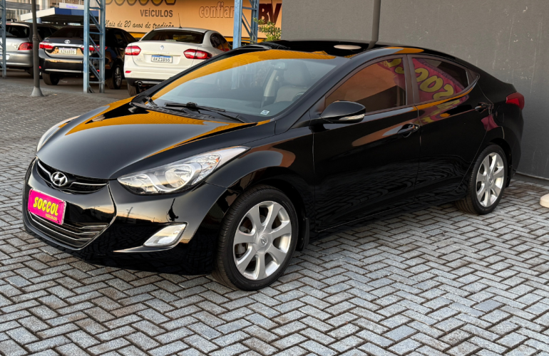 Hyundai Elantra Sedan 1.8 GLS - Foto #3
