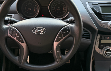 Hyundai Elantra Sedan 1.8 GLS - Foto #4