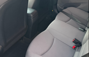 Hyundai Elantra Sedan 1.8 GLS - Foto #7