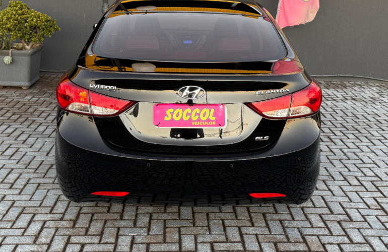 Hyundai Elantra Sedan 1.8 GLS - Foto #10