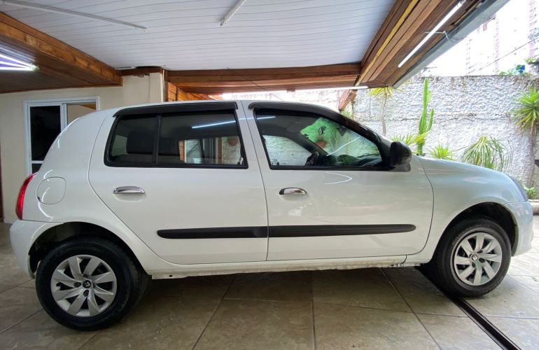 Renault Clio Expression 1.0 16V (Flex) - Foto #4