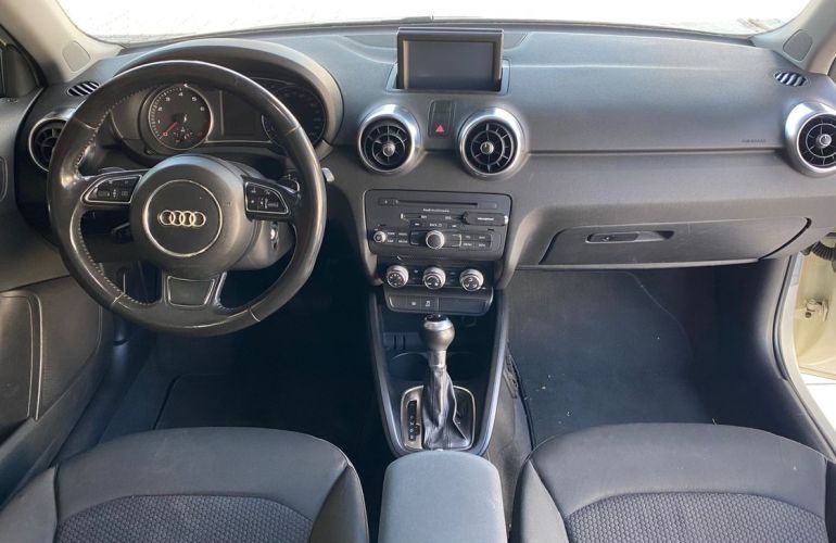 Audi A1 1.4 Tfsi Attraction 16V 122cv - Foto #4