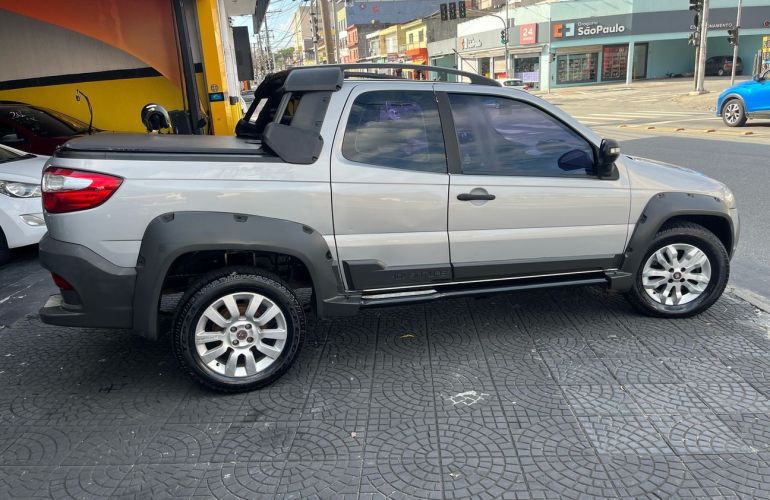 Fiat Strada 1.8 MPi Adventure CD 16v - Foto #4