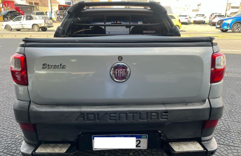 Fiat Strada 1.8 MPi Adventure CD 16v - Foto #5
