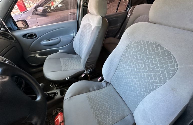 Ford Fiesta Hatch GL Class 1.0 MPi - Foto #7
