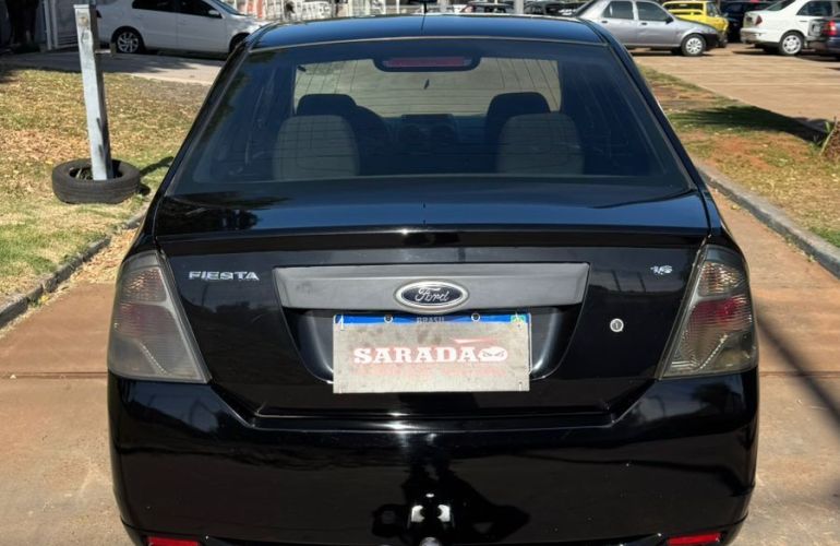 Ford Fiesta 1.6 SE Sedan 16v - Foto #6