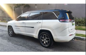 Jeep Commander 2.0 Td380 Turbo Diesel Overland At9 - Foto #8