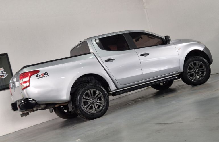Mitsubishi L200 Triton 2.4 D GL 4WD - Foto #4