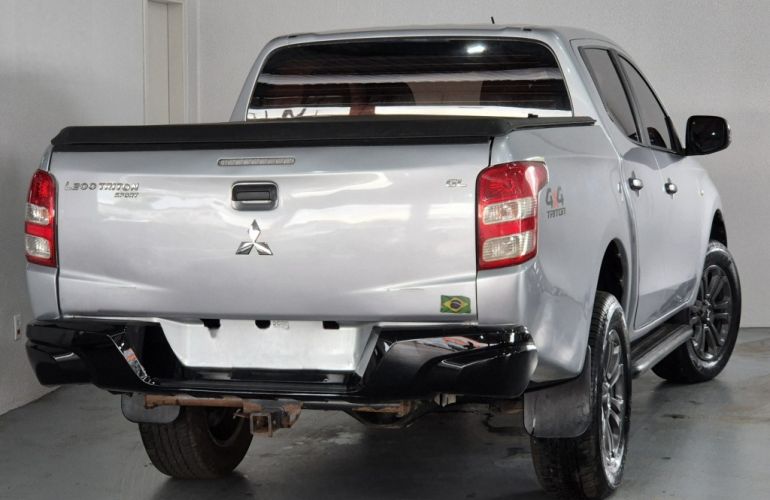 Mitsubishi L200 Triton 2.4 D GL 4WD - Foto #5