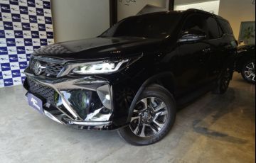 Toyota Hilux Sw4 2.8 D-4d Turbo Diamond 7l 4x4 - Foto #3