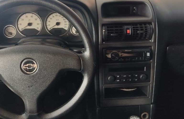 Chevrolet Astra 2.0 MPFi Advantage Sedan 8v - Foto #6