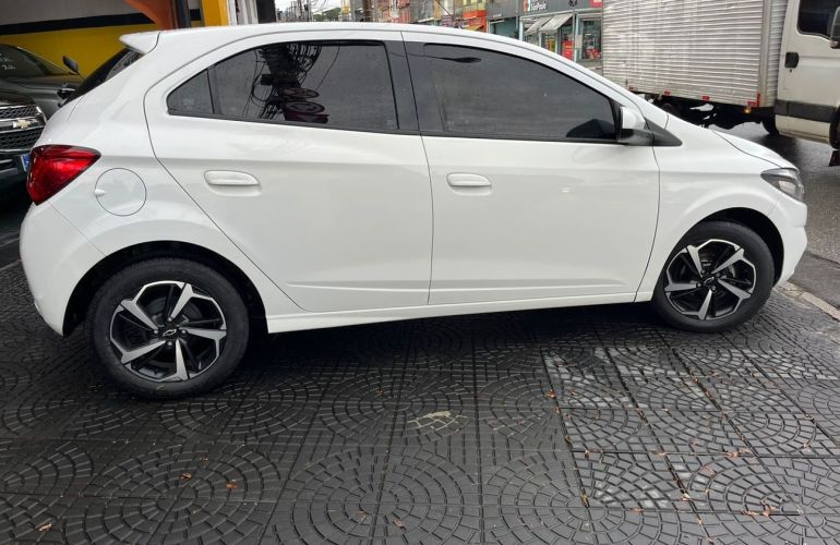 Chevrolet Onix 1.0 MPFi LT 8v - Foto #4
