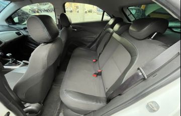 Chevrolet Onix 1.0 MPFi LT 8v - Foto #8