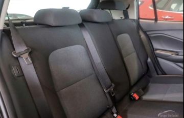 Chevrolet Onix 1.0 - Foto #7