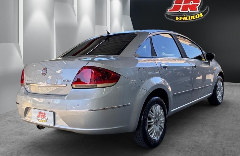 Fiat Linea 1.8 Essence 16v - Foto #3
