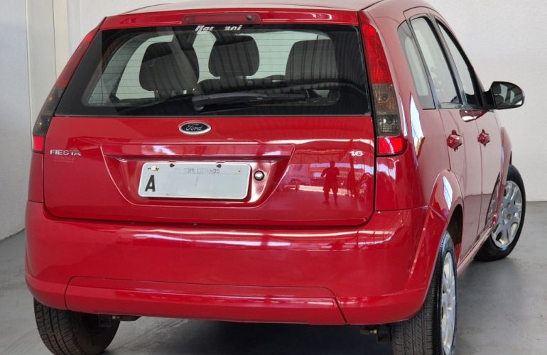 Ford Fiesta Hatch Class 1.6 (Flex) - Foto #5