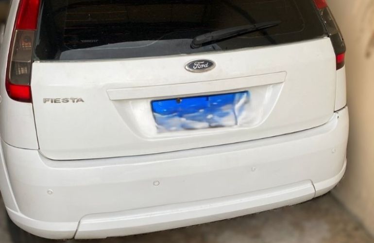 Ford Fiesta Hatch SE Plus 1.0 RoCam (Flex) - Foto #2