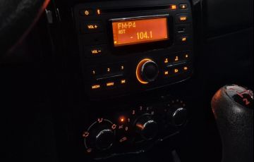 Renault Sandero Stepway 1.6 8V - Foto #9