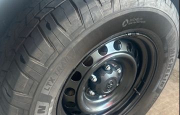 Toyota Hilux CD 2.8 TDI STD Power Pack 4WD - Foto #6