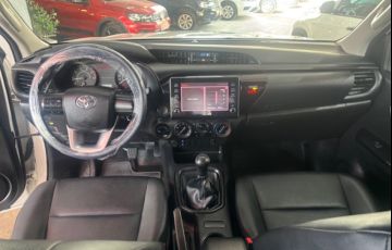 Toyota Hilux CD 2.8 TDI STD Power Pack 4WD - Foto #10