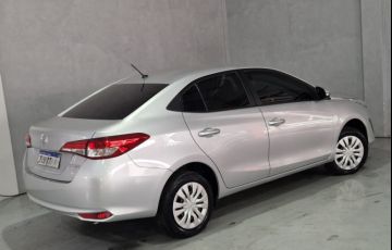 Toyota Yaris Sedan 1.5 XL Live CVT - Foto #4