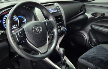 Toyota Yaris Sedan 1.5 XL Live CVT - Foto #6