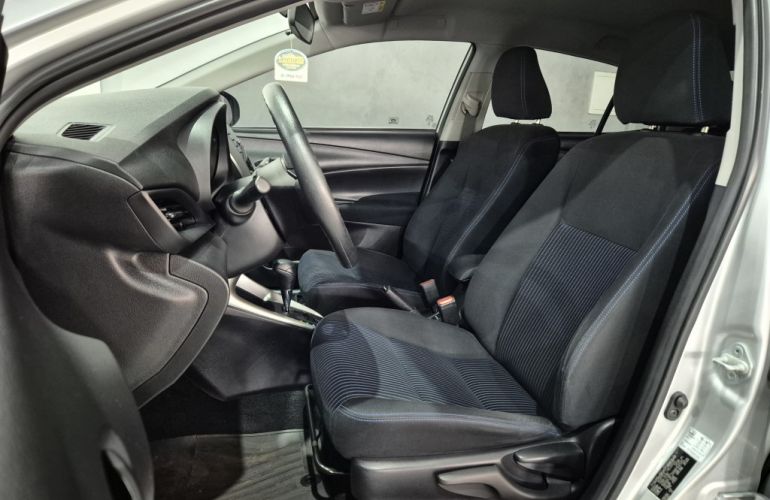 Toyota Yaris Sedan 1.5 XL Live CVT - Foto #7