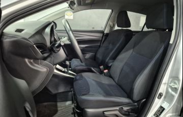 Toyota Yaris Sedan 1.5 XL Live CVT - Foto #7
