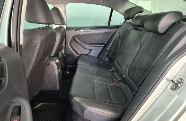 Volkswagen Jetta 2.0 Comfortline Tiptronic (Flex) - Foto #8