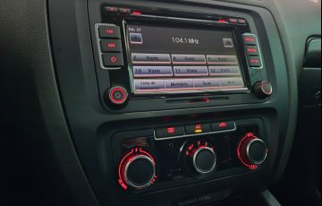 Volkswagen Jetta 2.0 Comfortline Tiptronic (Flex) - Foto #10