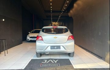 Chevrolet Onix 1.0 MPFi Joy 8V Flex 4p Manual - Foto #5