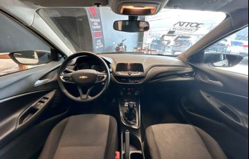 Chevrolet Onix 1.0 Flex Manual - Foto #9