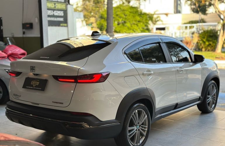 Fiat Fastback 1.0 Turbo 200 - Foto #6