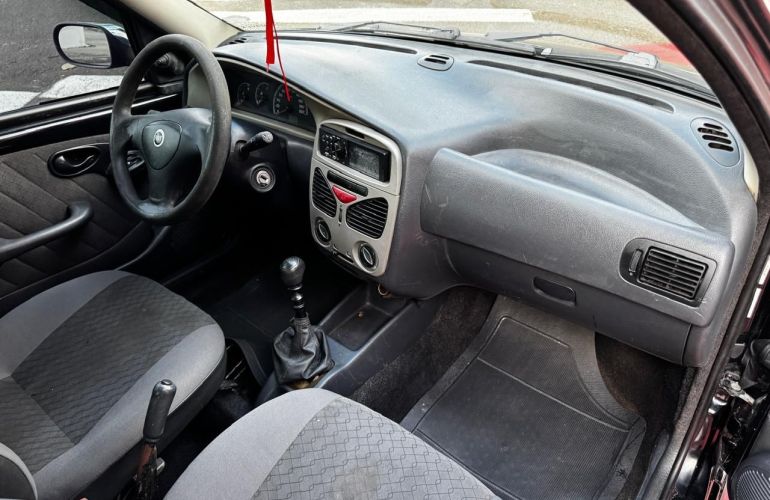 Fiat Palio 1.0 MPi Elx 30 Anos 8v - Foto #7